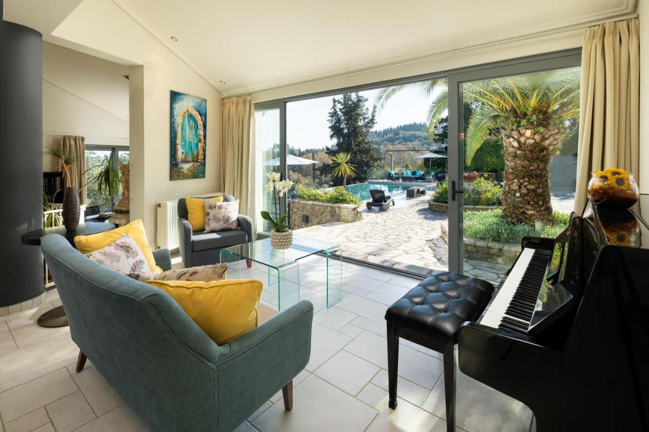 Villa Iremia By Rodostamo Collection Gazátika Exteriör bild